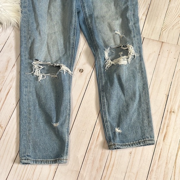 American Eagle Mom Jeans - Picture 2 of 11